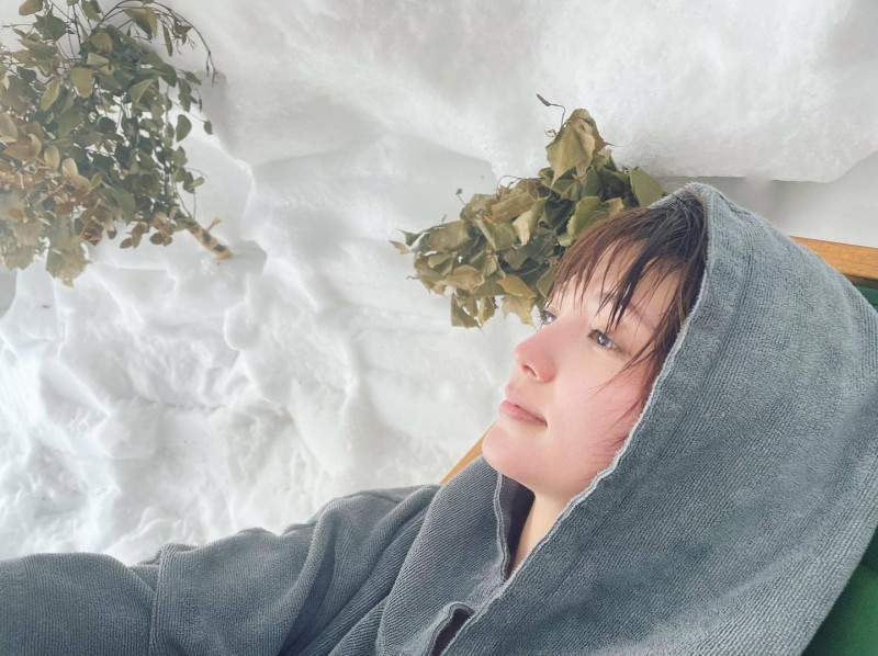 itotii正妹：御姊气质最高！冲绳美女《南里美希》第二本写真集带来成熟慵懒风性感！