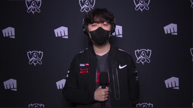 赛后群访Kanavi:佛耶戈的话对于我来说 我可以随时都能选