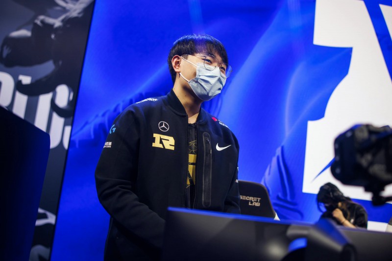 带病上阵单杀Doran鳄鱼 关键局难发挥 如何评价Breathe表现