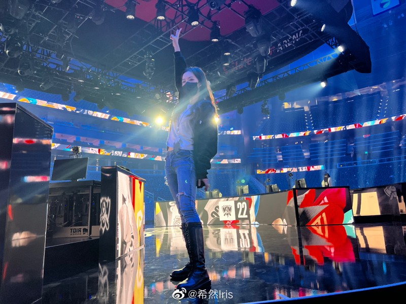 希然更新参加S12工作生活照: 我的2022世界赛之旅结束了?