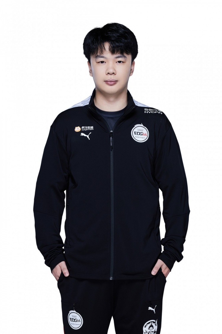 上海EDG.M挂牌公告:Yuan、靖风、嘉木等五名选手被挂牌交易