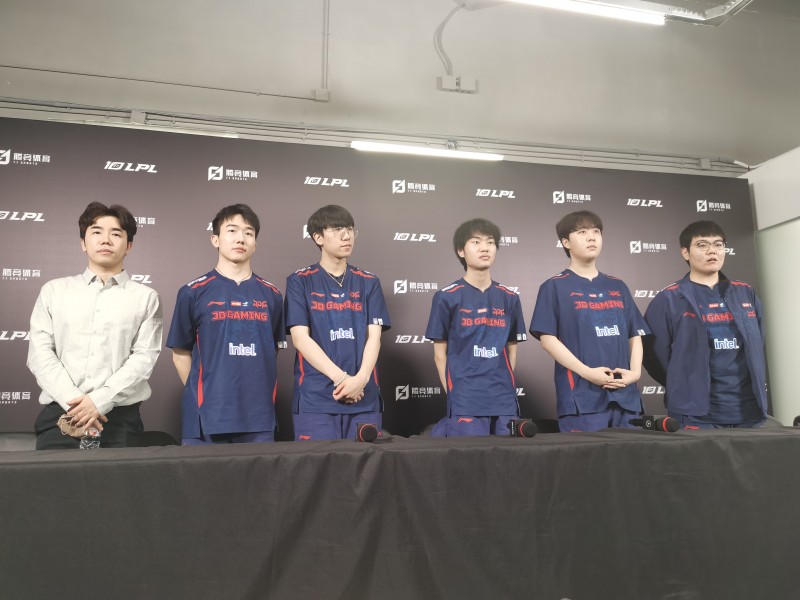 JDG赛后群访 Ruler :今天的表现如果十分的话给自己打4.5分