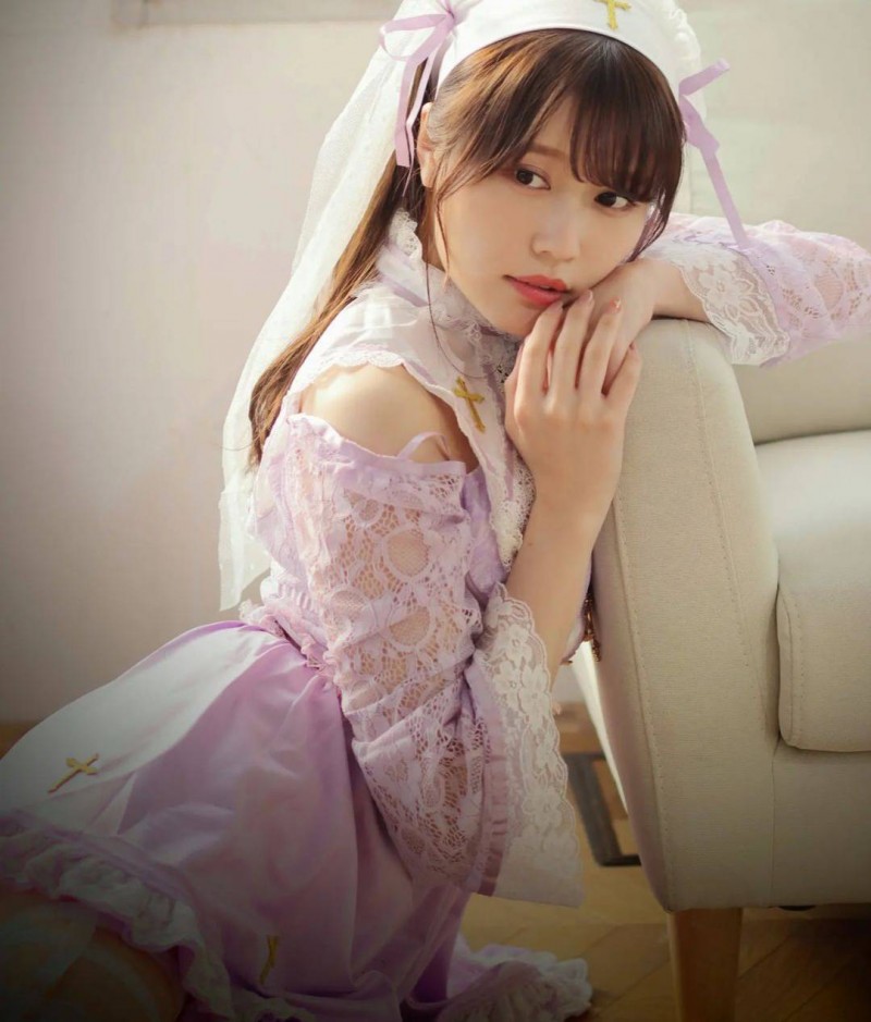 【网络美女】清纯正妹一笑融化撞脸国民女神出道秒爆红–小日向优香