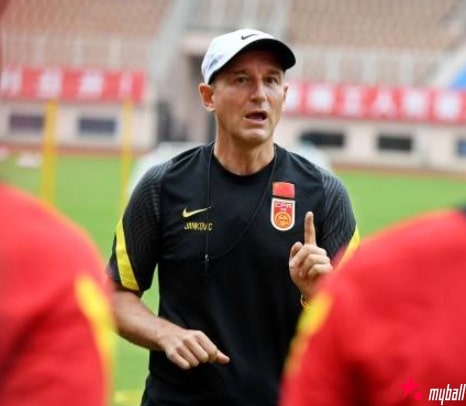 迈博体育 国足新主帅呼之欲出!足协专家组今日开会