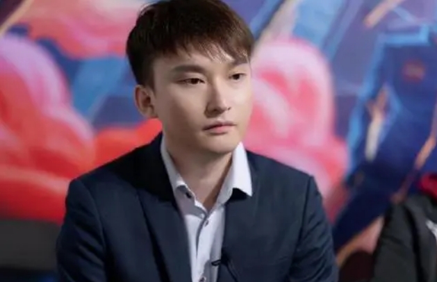 PTT热议bsyy休息:TES有以前RNG那味了 ad被吹成神整队围绕着打