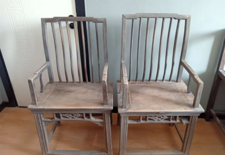 父亲和一块碑的图片 父亲和一块碑