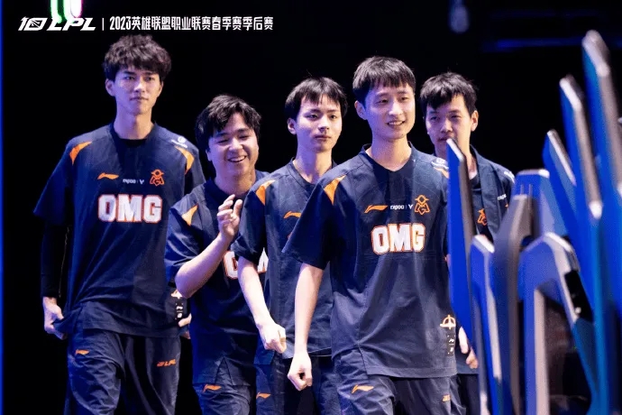 Reddit热议OMG获胜:这赛季CJB战队太多了 原来是Rookie拖V5后腿