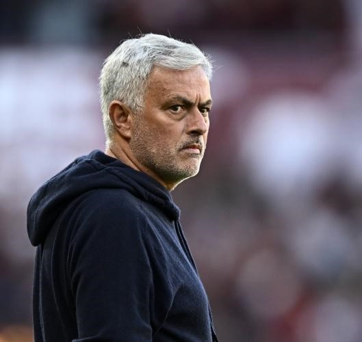 大发体育-法媒:坎波斯将前往多哈与巴黎老板会面,或谈到穆里尼奥和凯恩,大发助力你的致富之路!