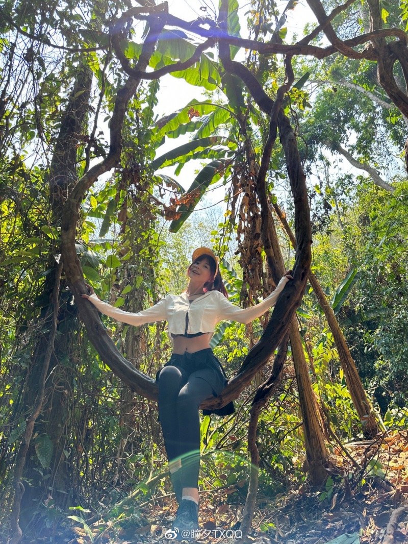 解说瞳夕晒照:徒步一下当了一把野人~