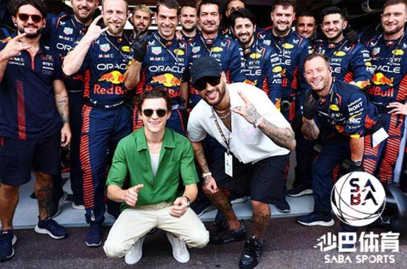 【EV扑克】内马尔缺席球队夺冠庆典,跑去看赛车和打牌