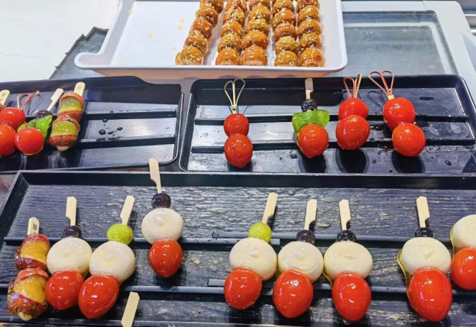 快乐就是一串冰糖葫芦