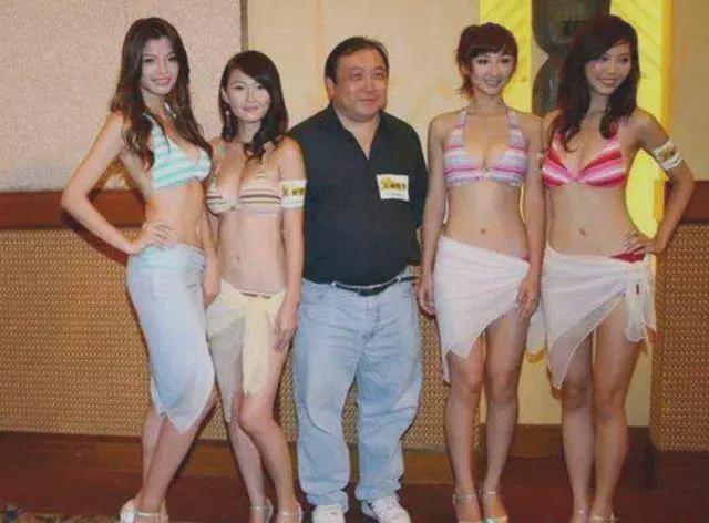 王晶的外号叫做“王三日”?看完这些照片后秒懂,确实没叫错啊!