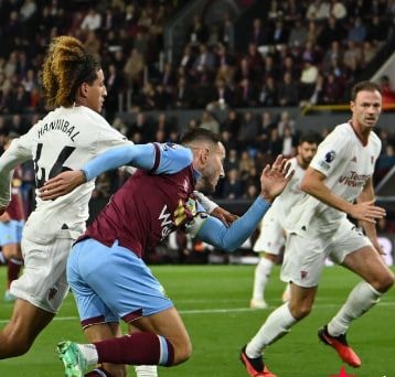 大发体育-曼联防守崩盘人心已乱 滕哈格或步穆帅索帅后尘,大发助力你的致富之路!