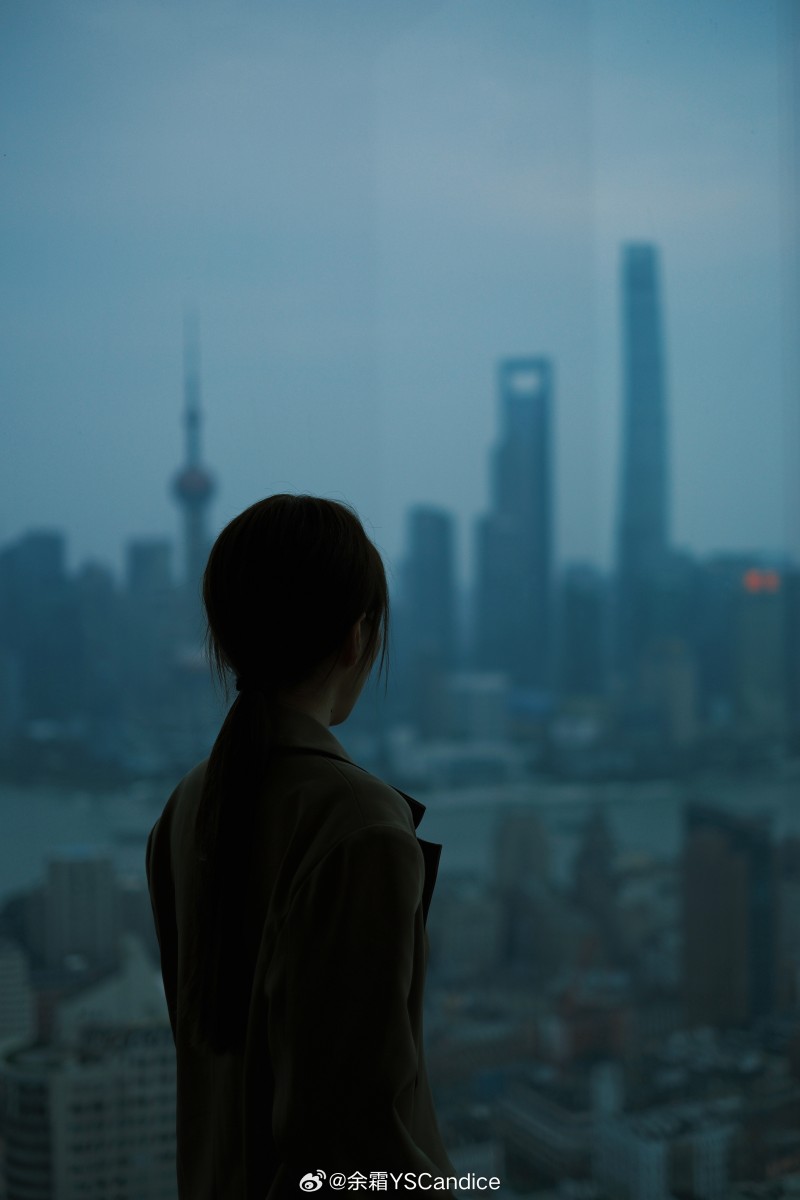 甜!余霜分享与管泽元夫妻互相拍照:把管哥拍得那么帅?