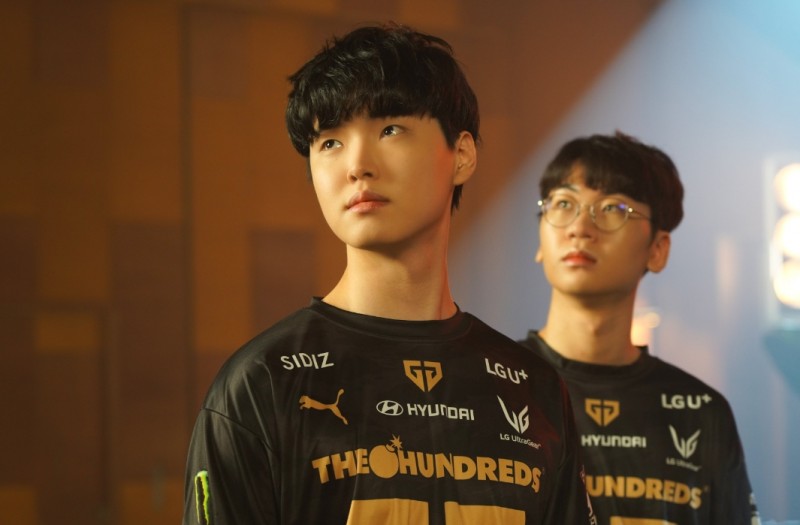 恐怖如斯!Chovy仅用300把排位1949分刷新自段位系统以来韩服历史最高分