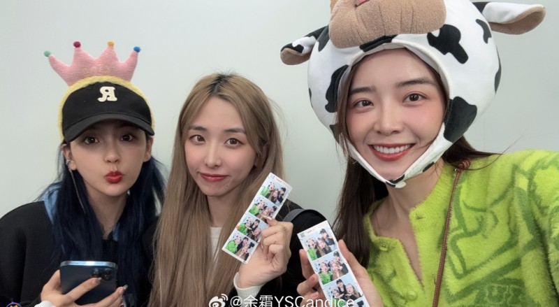 主持余霜晒照:生日快乐 大一岁但却愈发年轻了~