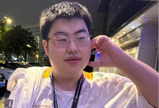 狼队经理发文鼓励小胖:“那些所谓的污点总有一天会真相大白”