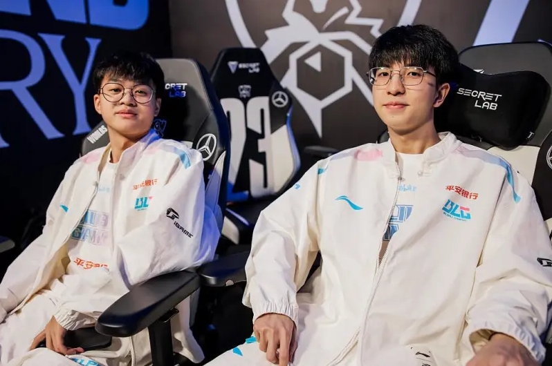 英雄海!Elk选手本届世界赛共用出霞、卡莎、小炮等10个英雄