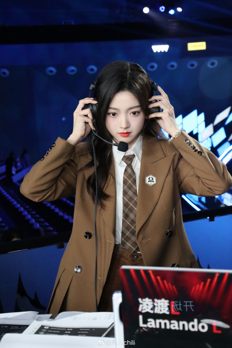 解说灵儿晒照:真是悲喜交加的一天~