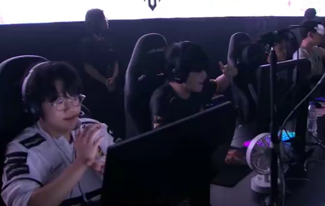 ?PGC胜决:NH成为垫底 DNW14杀吃鸡单局24分