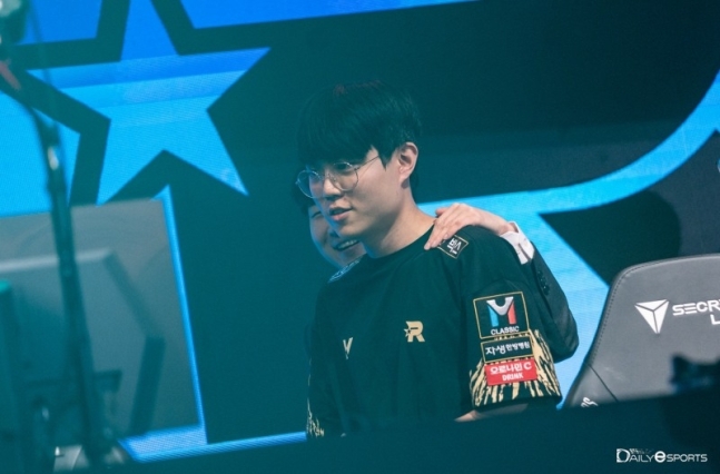 韩媒:Cuzz还未确定加入LPL 正在与多家队伍协商中