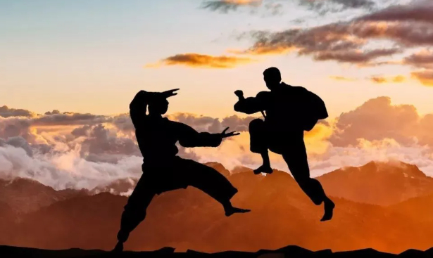 大闹一场，悄然离去。