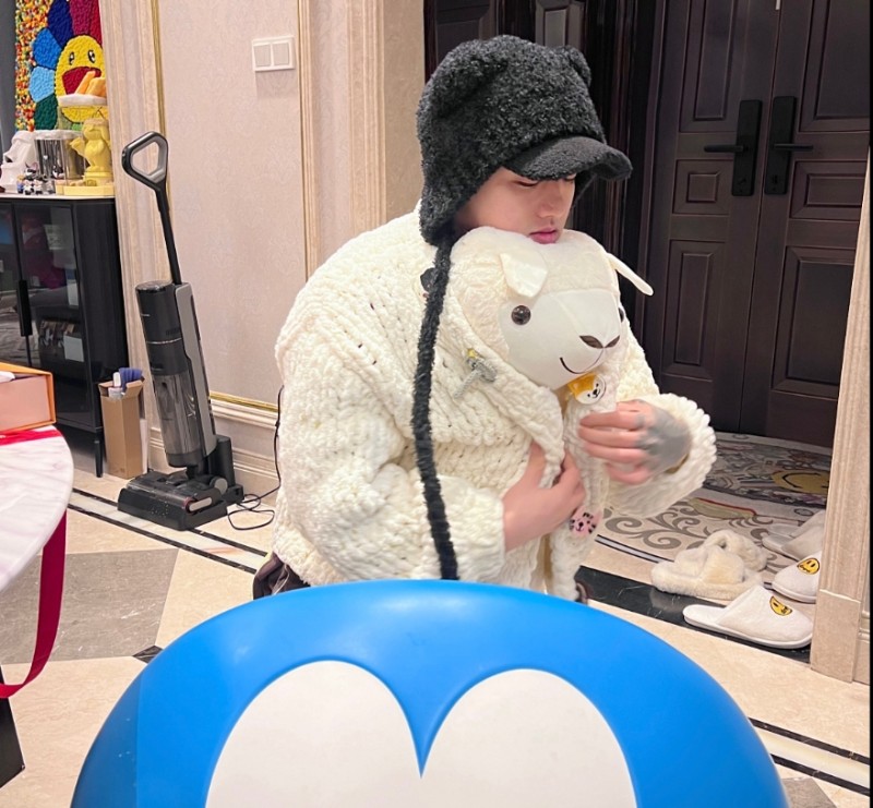 哈人!Icon晒照 评论区:什么时候请姐妹们暖房