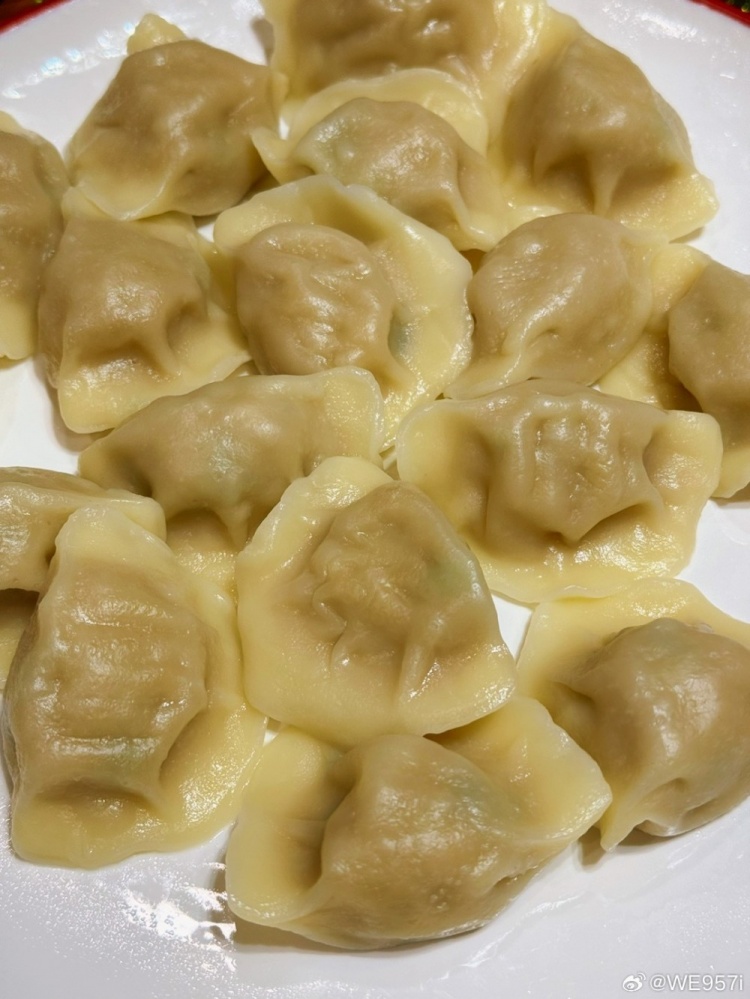 957晒美食:昨天多多老师请客的冬至大餐!!东北菜真好吃