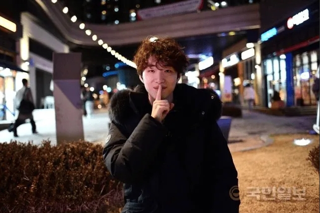 Ghost:推下路后转先锋、用辅助游走中路升6级是队伍共同研究的成果