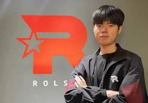 Deft:看完决赛后受到了刺激,决心明年也要继续打