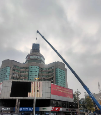 累了的大钟休息了的图片 累了的大钟休息了