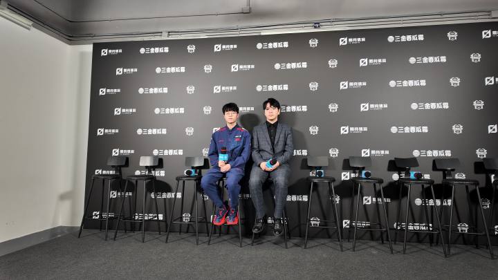 JDG赛后群访 教练:选手们表现很出色了 BP部分处于一些劣势