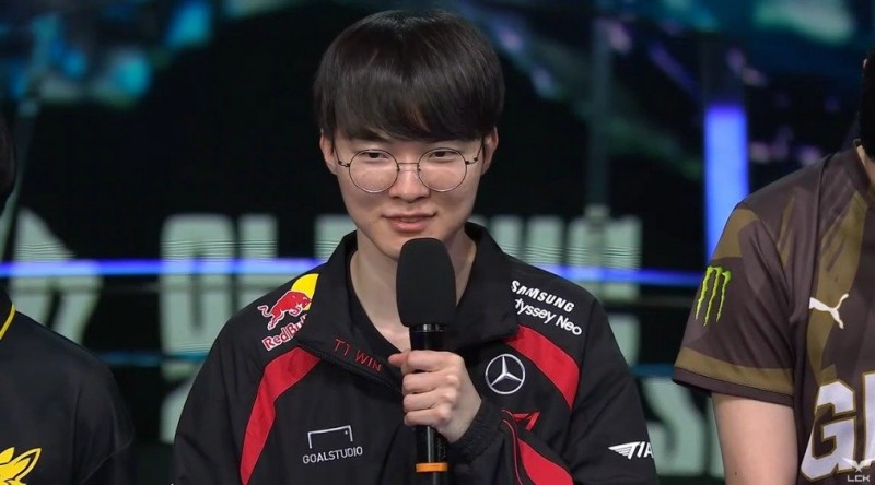 ?Bdd还是没能要到Faker的电话号码!Bdd:最近SNS很方便