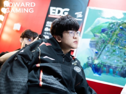 EDG粉丝改名“什么时候放jiejie走”:以摆烂的代价祸害一个冠军打野