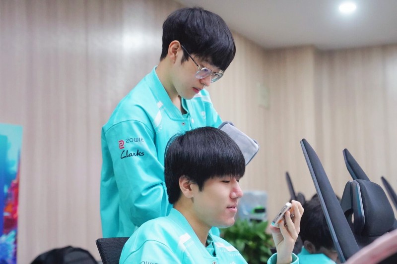 LNG双C近三个赛季数据对比:Scout与GALA均有多项数据出现下滑