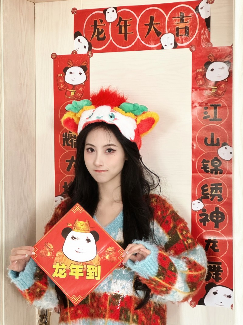 情人节和新春祝福一起?鼓鼓晒照:钱辈….请和我交往吧!