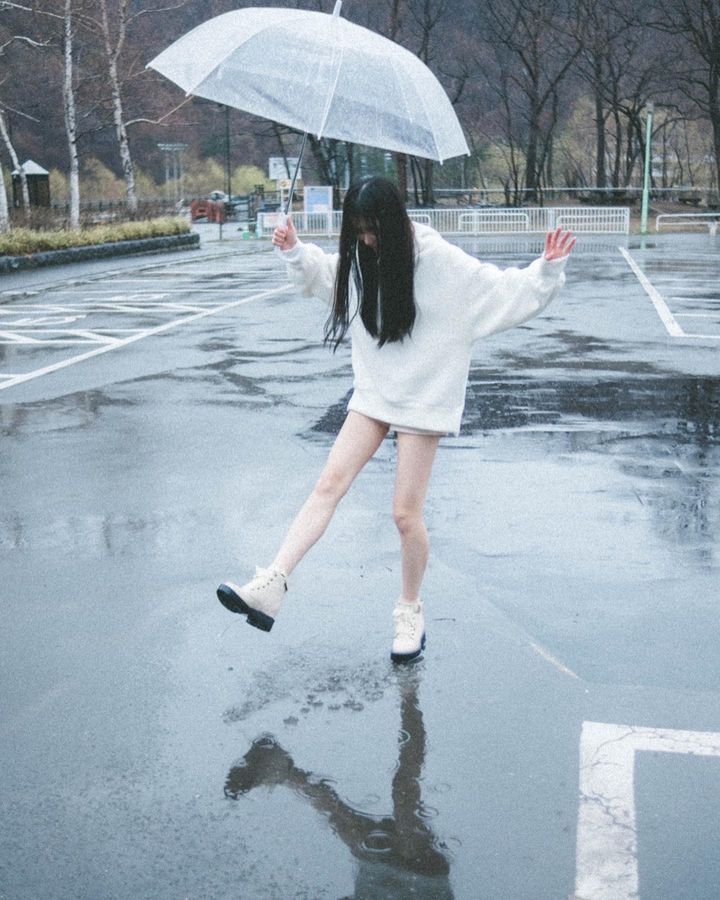 itotii正妹:海归芭蕾舞者《高鹤桃羽》水著写真露出饱满和修长美腿!