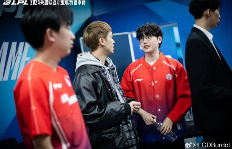 LGD选手赛后发博:队员们都做得很好 希望能进季后赛!