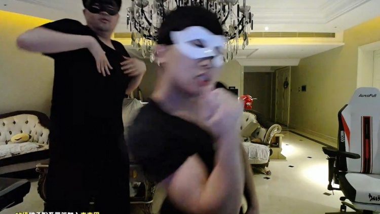 我的眼睛!!!小伞教姿态跳舞 只能说顶级视觉盛宴