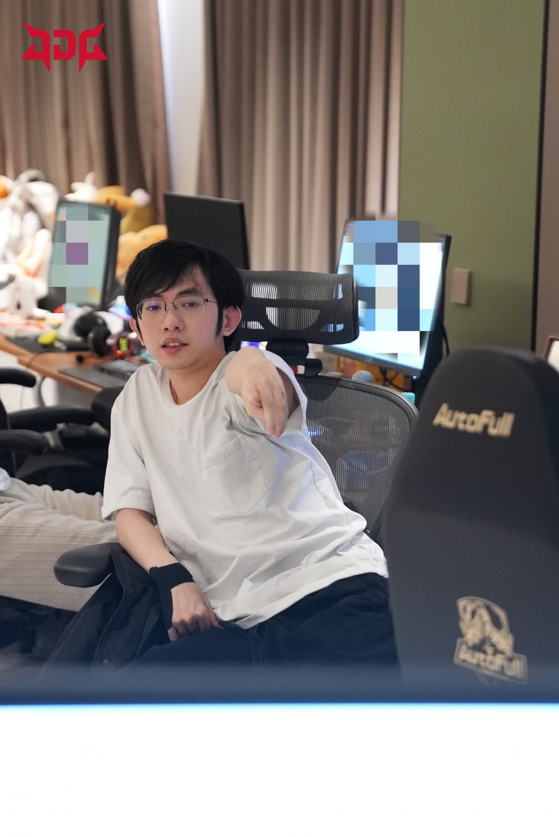 败者组代练？圣枪哥三次征战LPL败者组首轮，全部取胜