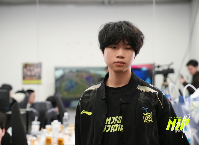 专门下微博来骂你！Photic评论区被冲烂：实力跟你✓8一样，只有一点