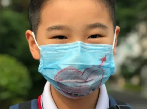 请戴上口罩的图片 请戴上口罩