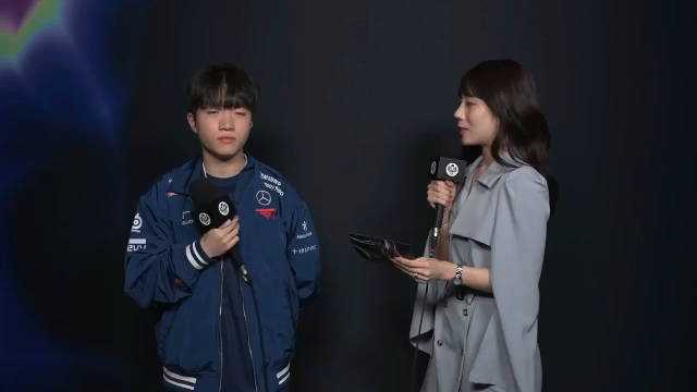 Keria:还在边训练边了解版本,我个人失误很多很遗憾