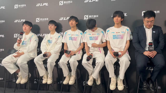 ELK面对WE双人组:少死一点吧正常玩就行