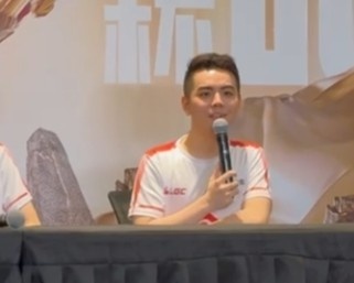 xiyang:Shy哥这五把就是压力太大了跟他对线,跟他五五开吧