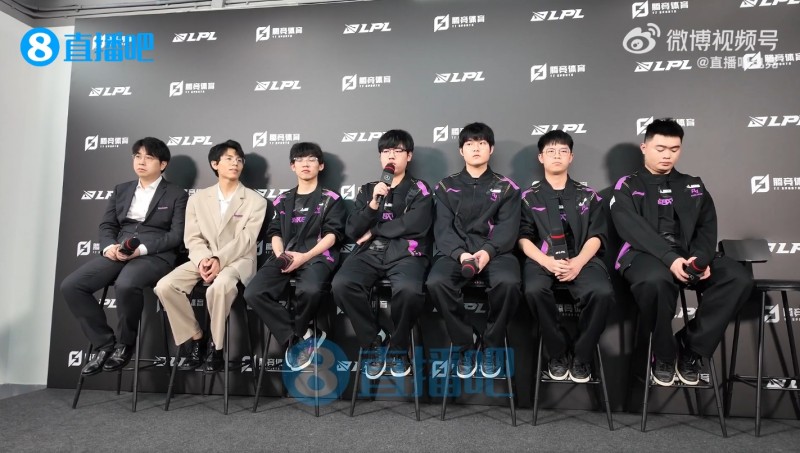 RA赛后群访 教练为队员打气:打TES中期加强运营,心态放平稳点