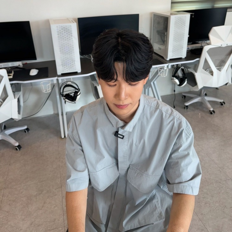 Theshy:BLG虐泉的习惯不好,赢了也没关系,下次不要这样了!