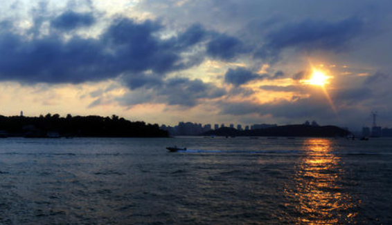 中年人的考试,是一场修行的图片 中年人的考试,是一场修行