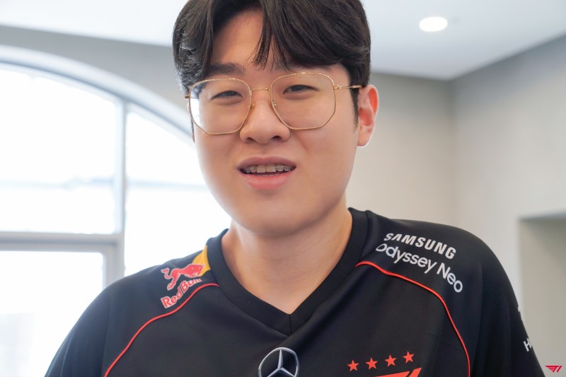 赛后采访Zeus:拿到这个冠军让我们对未来更有自信了