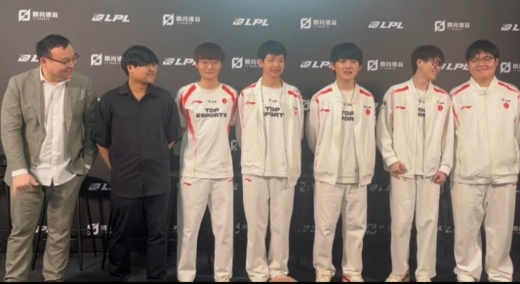 TES赛后群访 Meiko:第二局玩了五分钟就感觉拿下了这把